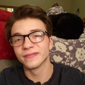 Meet your Posher, Ethan